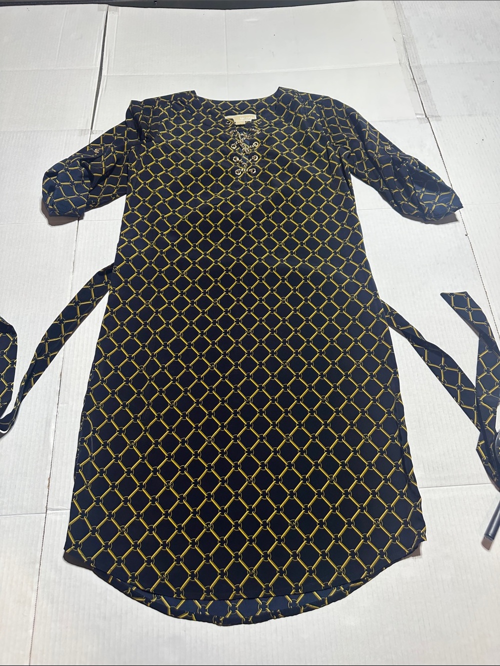 Micheal Michael Kors elegan  Navy & Yellow Chain-Print Tunic Dress w belt sz XS
